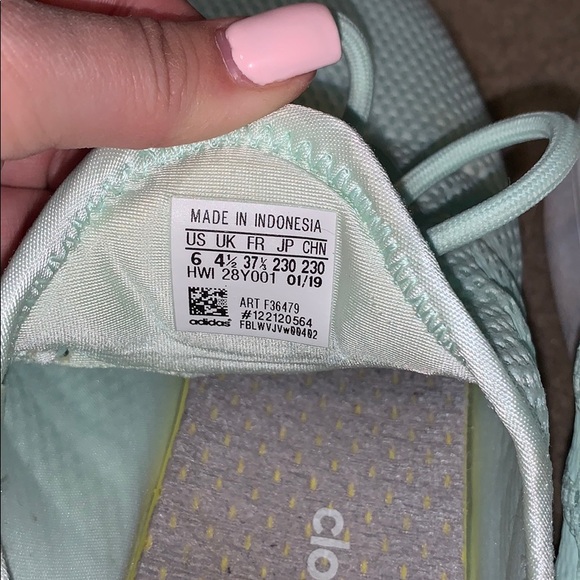 Women’s Adidas Cloudfoam Comfort Shoe - Picture 4 of 5